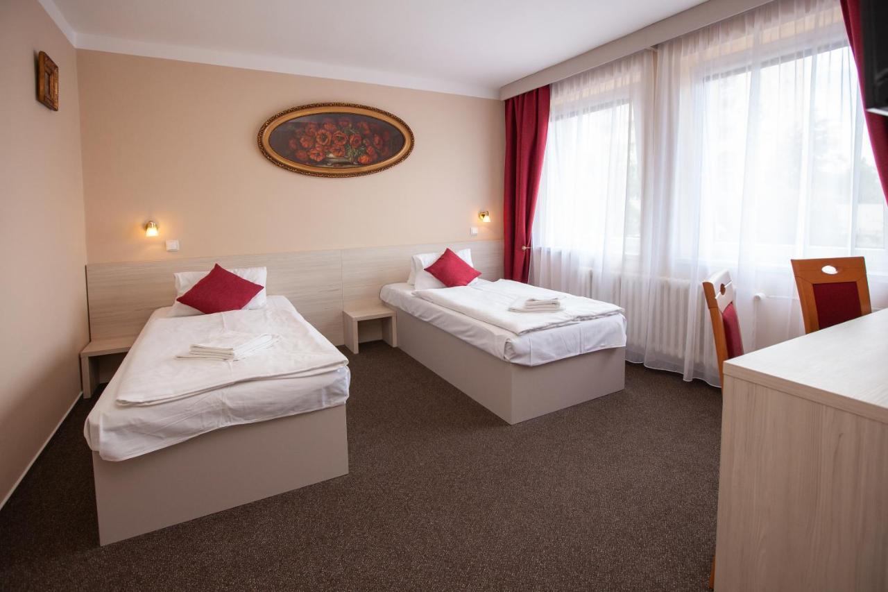 Hotel Stella Plzeň Dış mekan fotoğraf