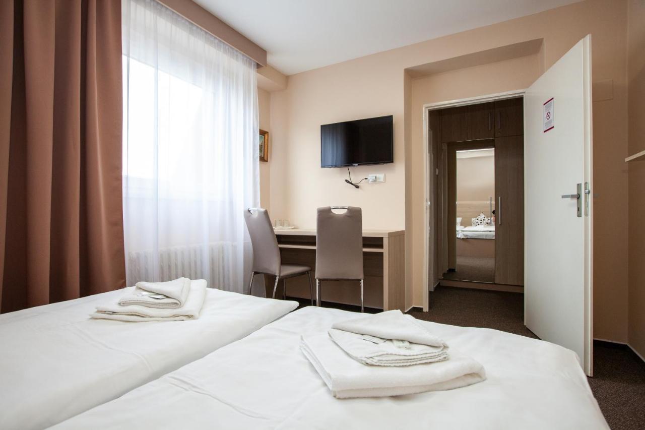 Hotel Stella Plzeň Dış mekan fotoğraf